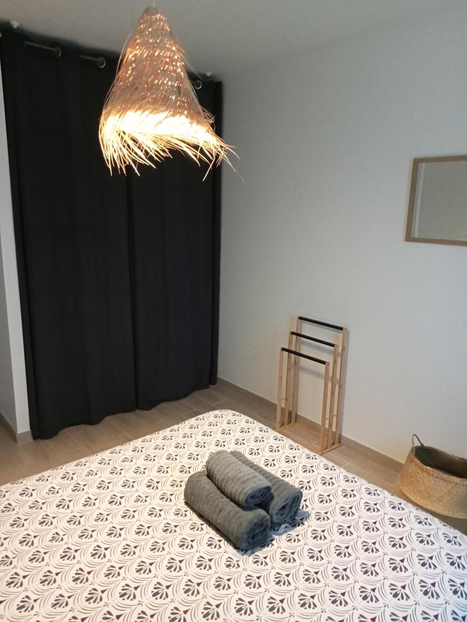 Comme A La Maison Sainte-Helene  Eksteriør billede
